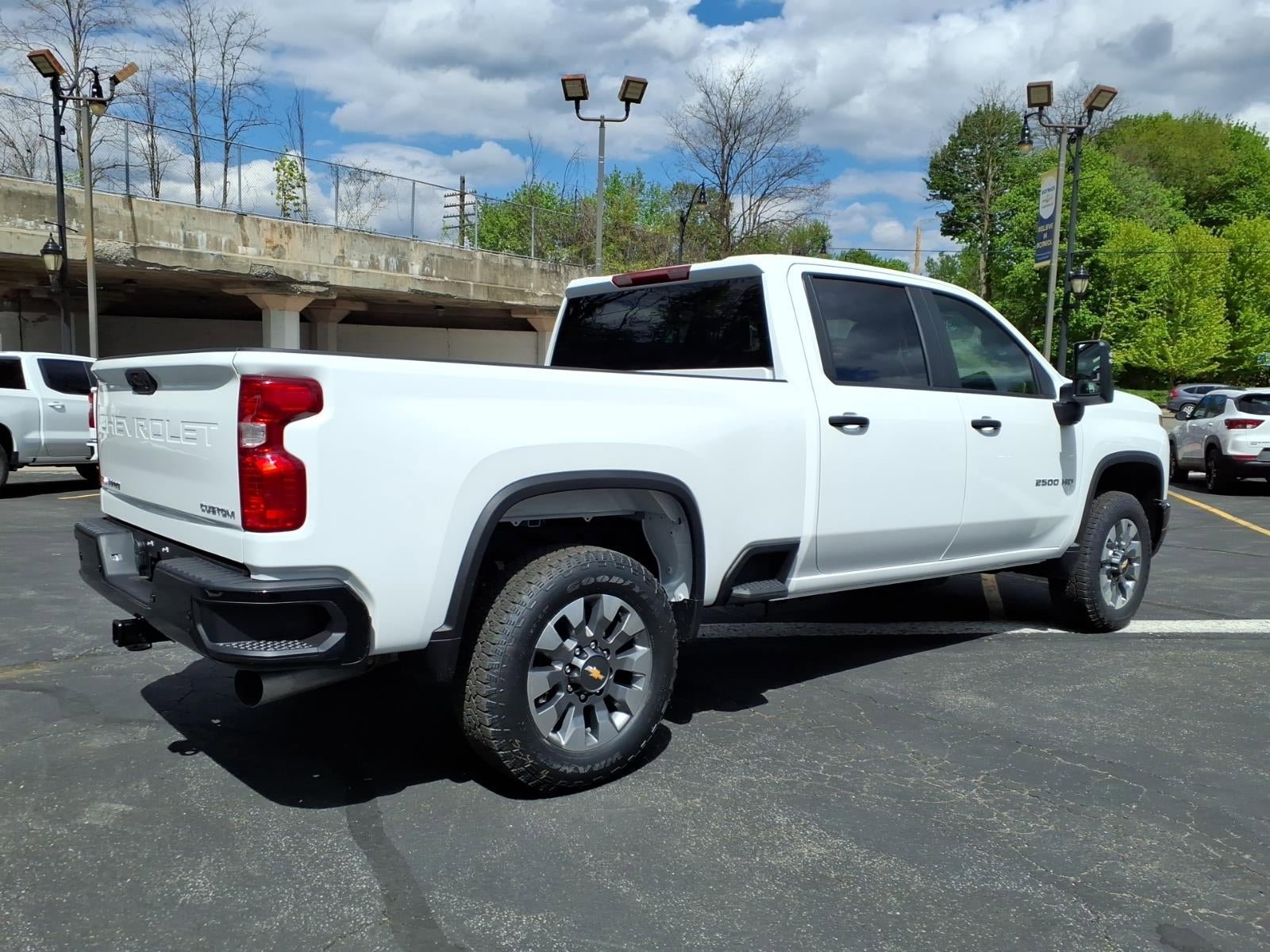 New 2026 Chevrolet Silverado 2500 Custom w/ Custom Value Package AWD/4WD image 3