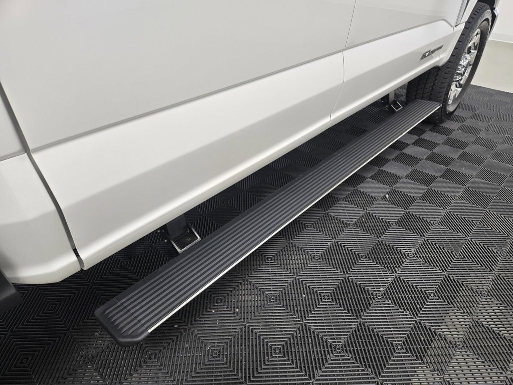 New 2025 Ford F250 Lariat w/ Lariat Ultimate Package image 30