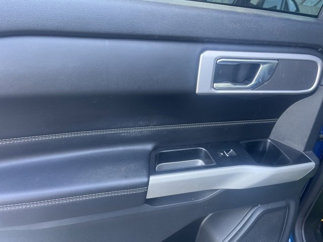 Used 2021 Ford Explorer XLT w/ Equipment Group 202A image 32