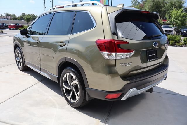 Used 2022 Subaru Forester Touring AWD/4WD image 6