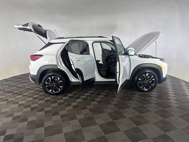 Used 2023 Chevrolet TrailBlazer LT FWD image 15
