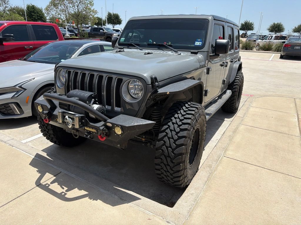 Used 2018 Jeep Wrangler Unlimited Sahara AWD/4WD image 14