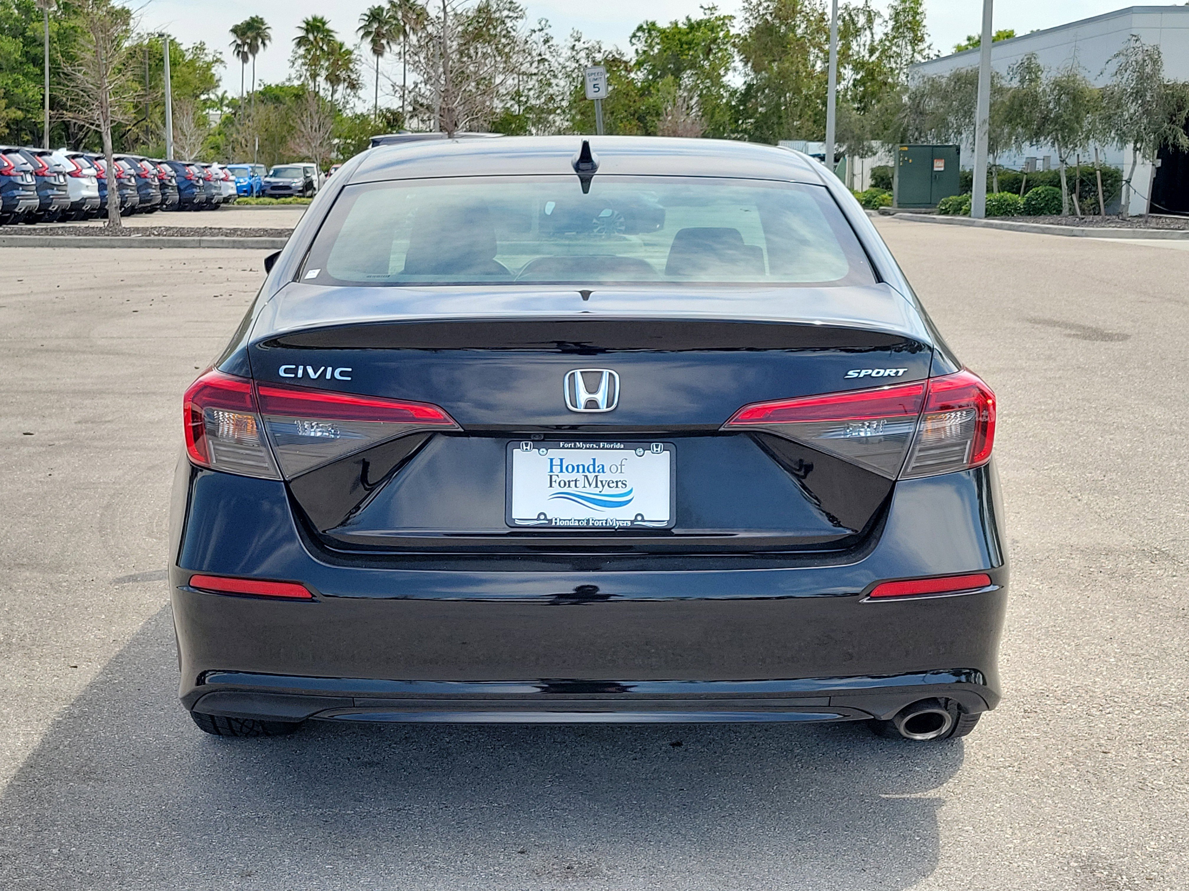 Used 2023 Honda Civic Sport image 5