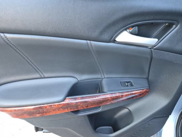 Used 2010 Honda Crosstour EX-L image 38