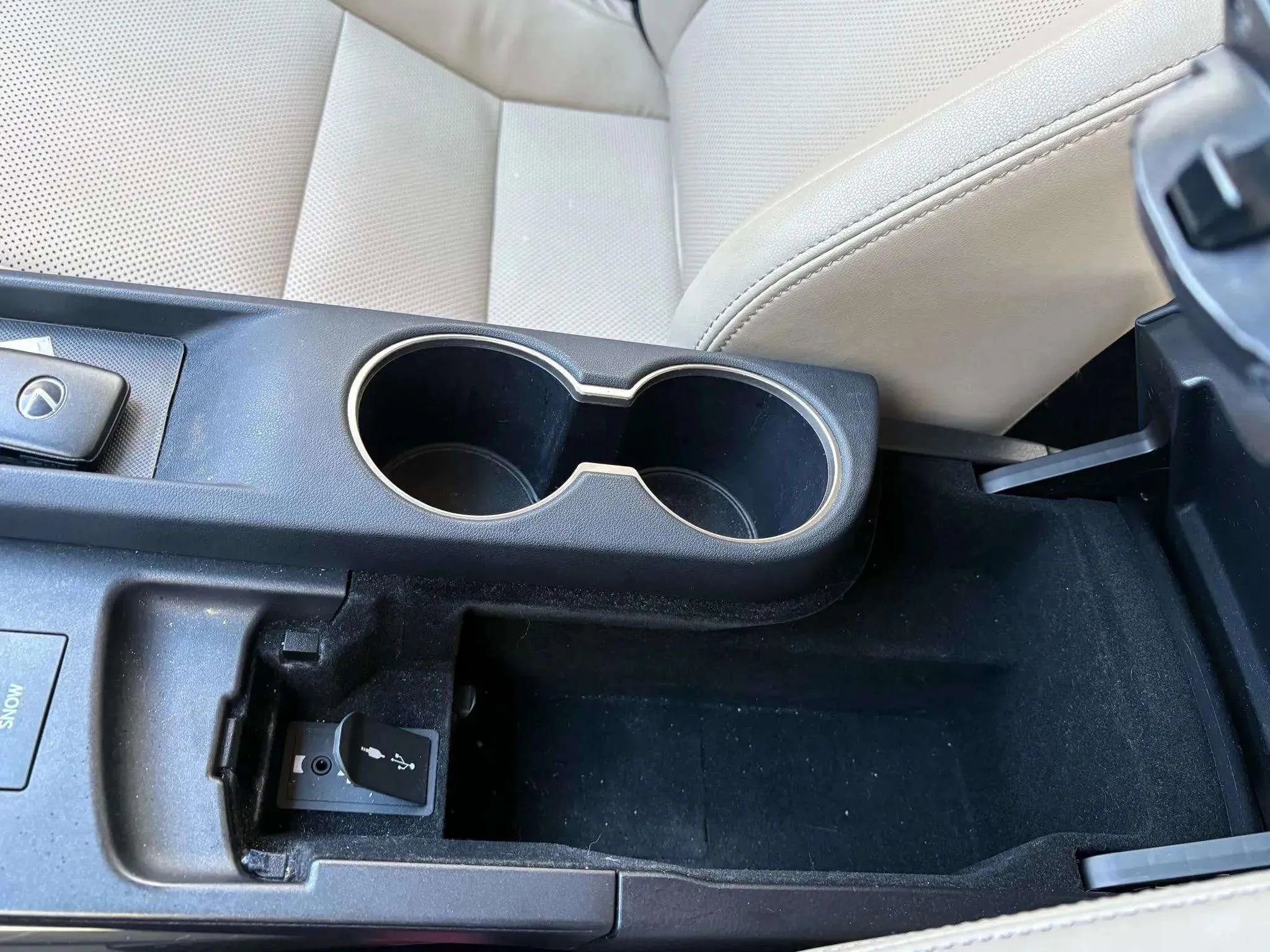 Used 2017 Lexus IS 300 AWD w/ Premium Package image 39