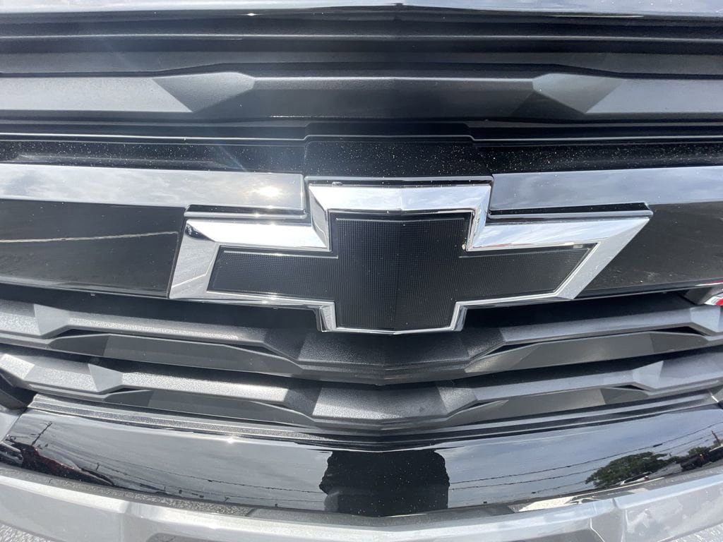 Certified 2025 Chevrolet Colorado Z71 w/ Midnight Edition AWD/4WD image 29