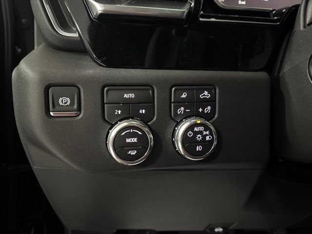 Used 2026 GMC Sierra 1500 SLT w/ SLT Premium Package AWD/4WD image 17