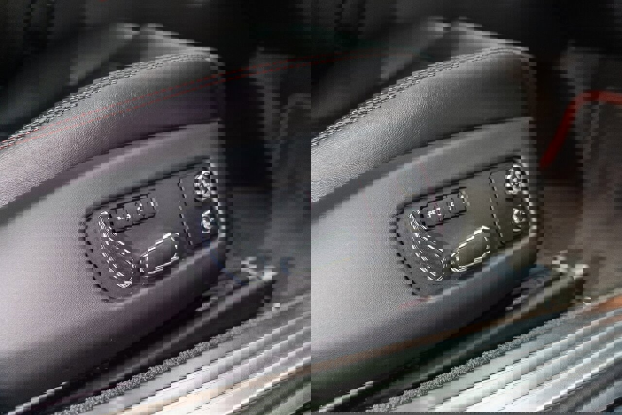 Used 2015 Bentley Continental GT image 60