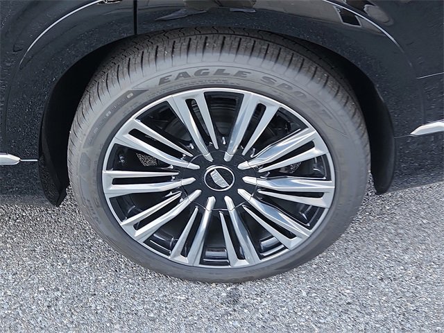 New 2026 Cadillac Vistiq Premium Luxury w/ LPO, Floor Liner Package image 5