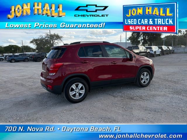 Used 2019 Chevrolet Trax LT w/ LT Convenience Package image 14