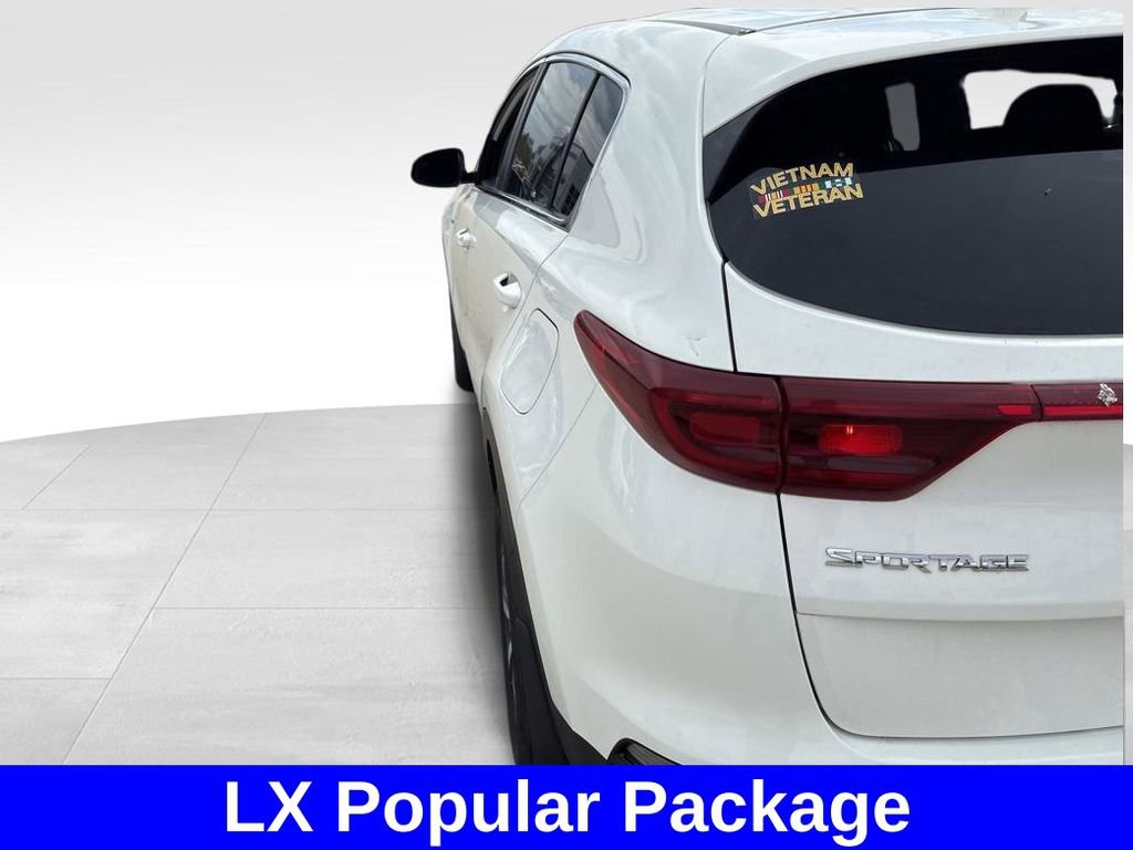 Used 2020 Kia Sportage LX w/ LX Popular Package image 4