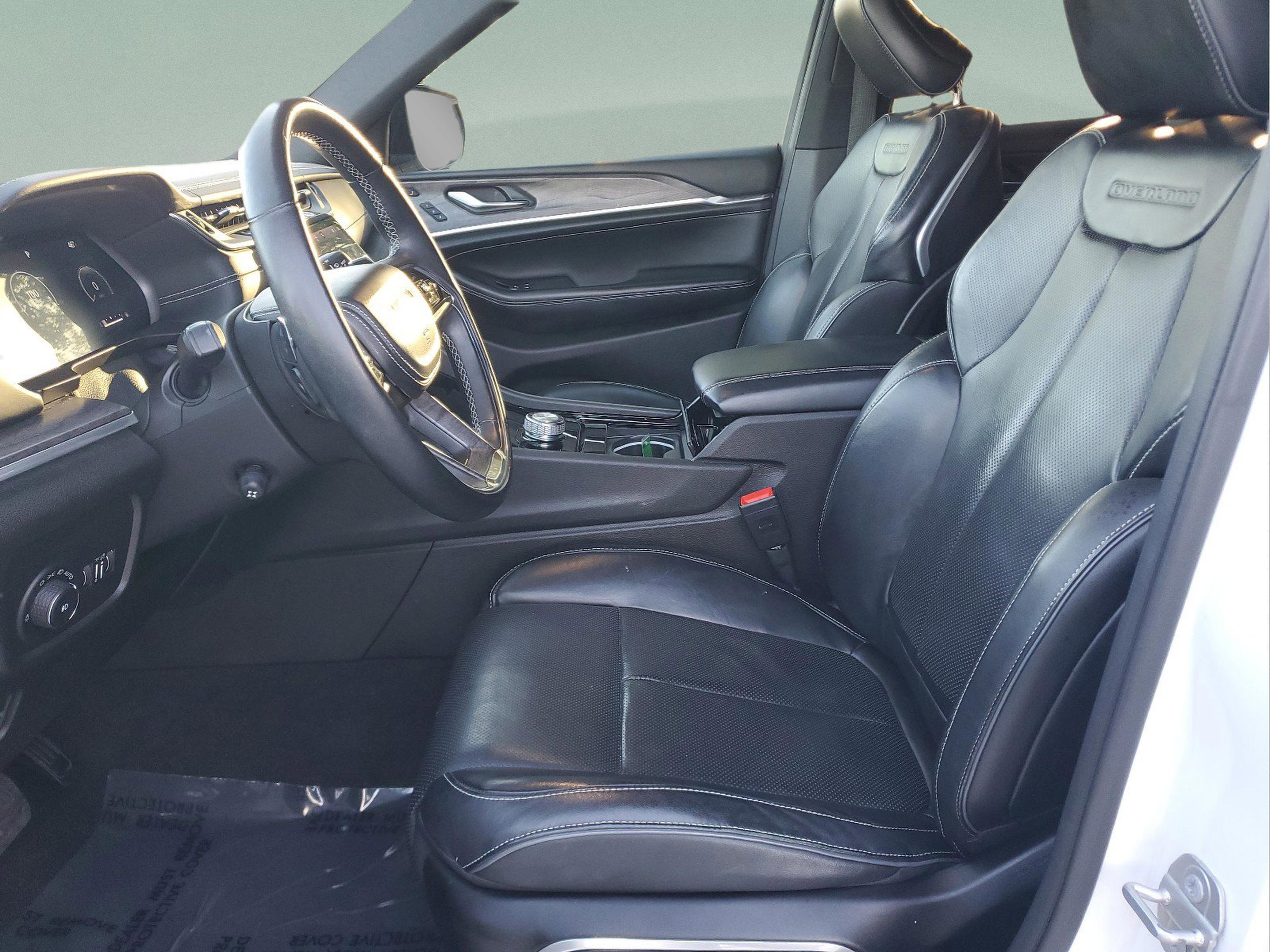 Certified 2021 Jeep Grand Cherokee L Overland w/ Luxury Tech Group IV image 20