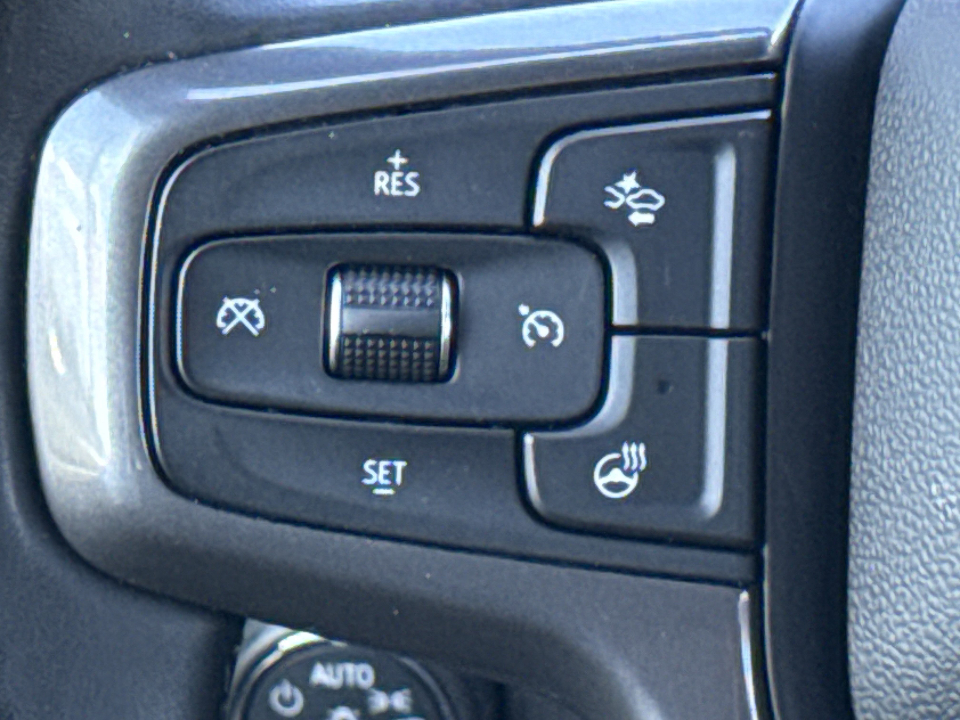 Used 2024 Chevrolet Silverado 2500 High Country w/ Technology Package AWD/4WD image 9