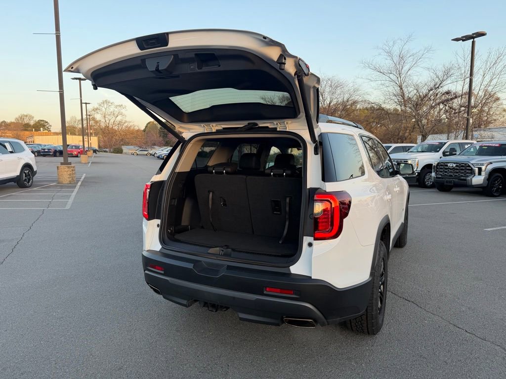 Used 2023 GMC Acadia AT4 w/ Technology Package image 9