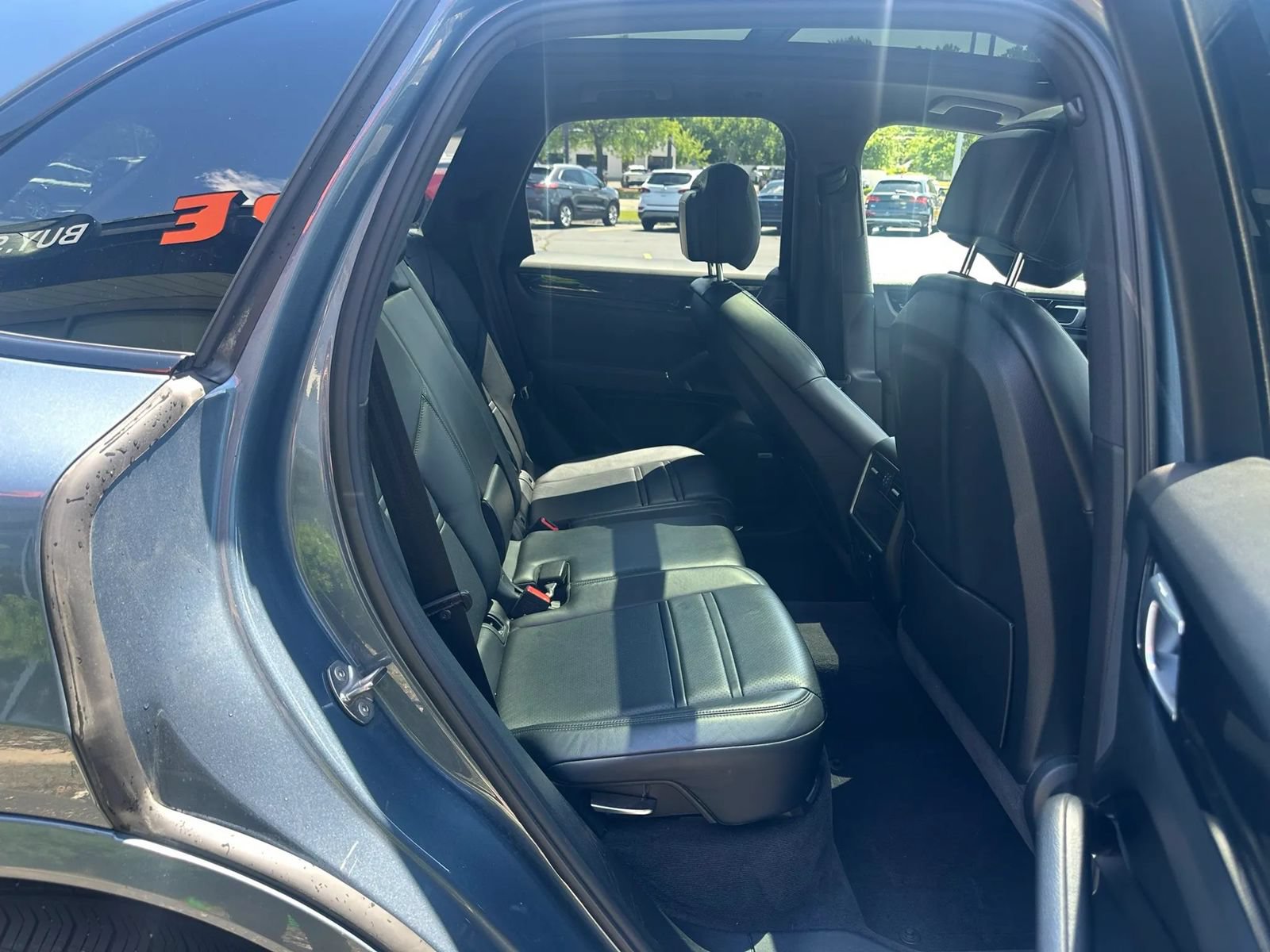 Used 2019 Porsche Cayenne AWD/4WD image 17