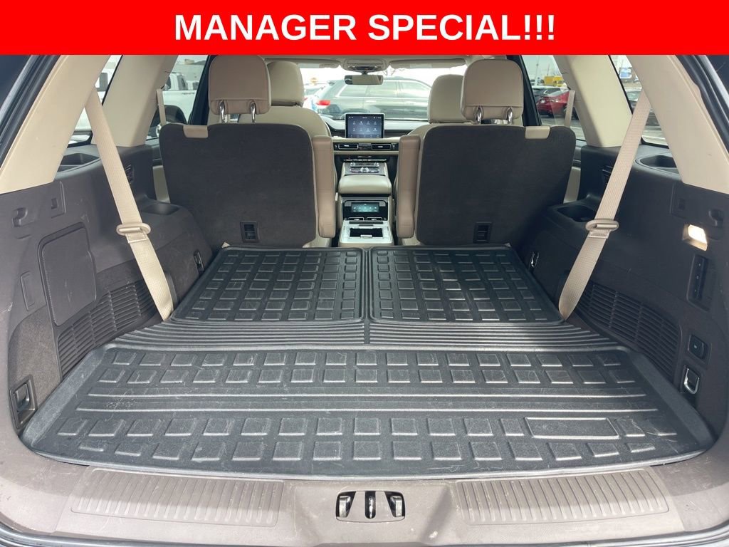 Used 2021 Lincoln Aviator Reserve w/ Equipment Group 201A image 11