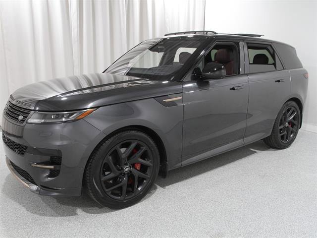 Used 2023 Land Rover Range Rover Sport SE Dynamic image 3
