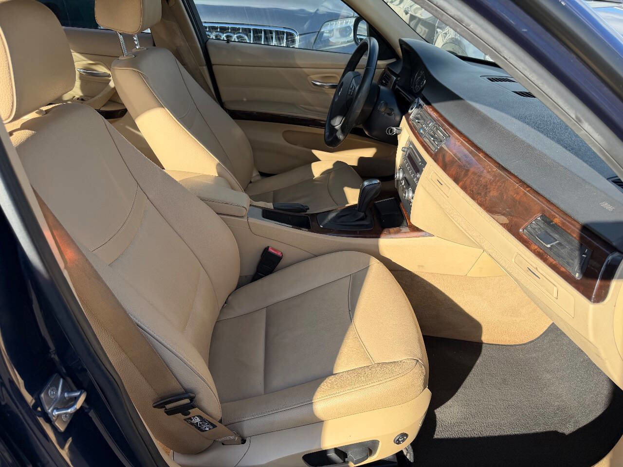 Used 2011 BMW 328i 328i 4dr Sedan SULEV RWD image 17