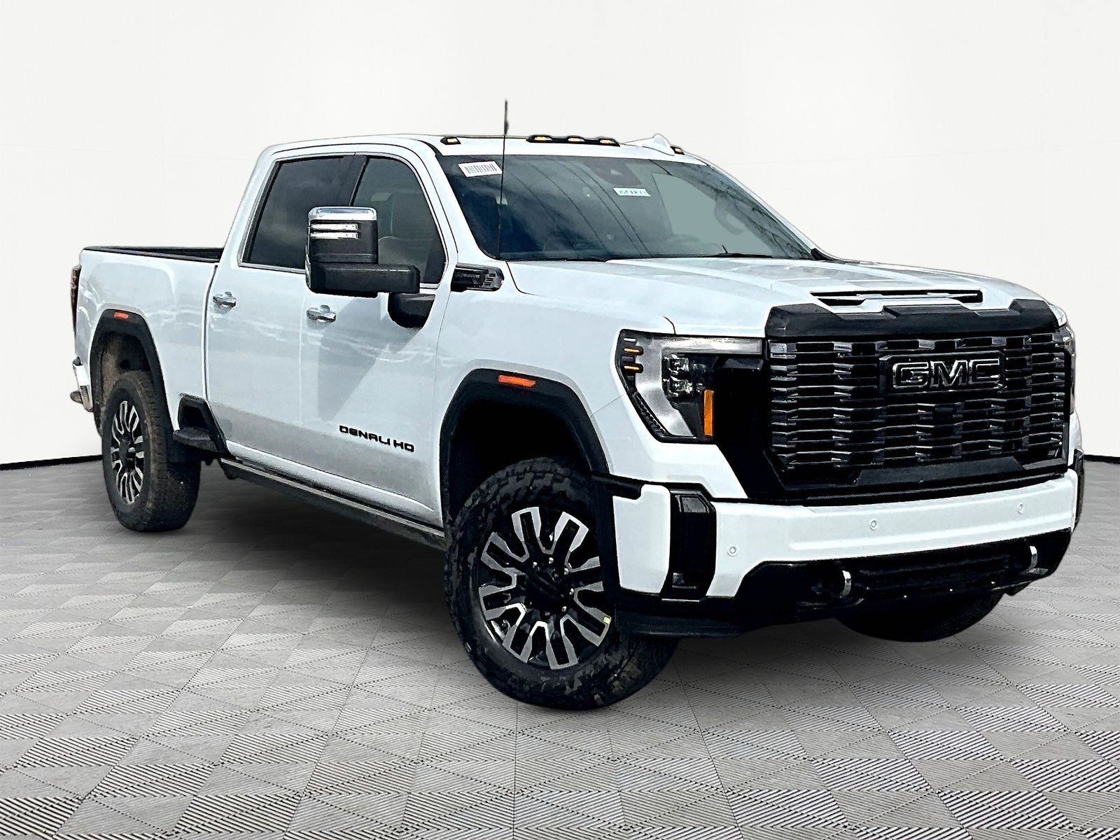 New 2026 GMC Sierra 2500 Denali Ultimate w/ LPO, Black Badging Package AWD/4WD image 2