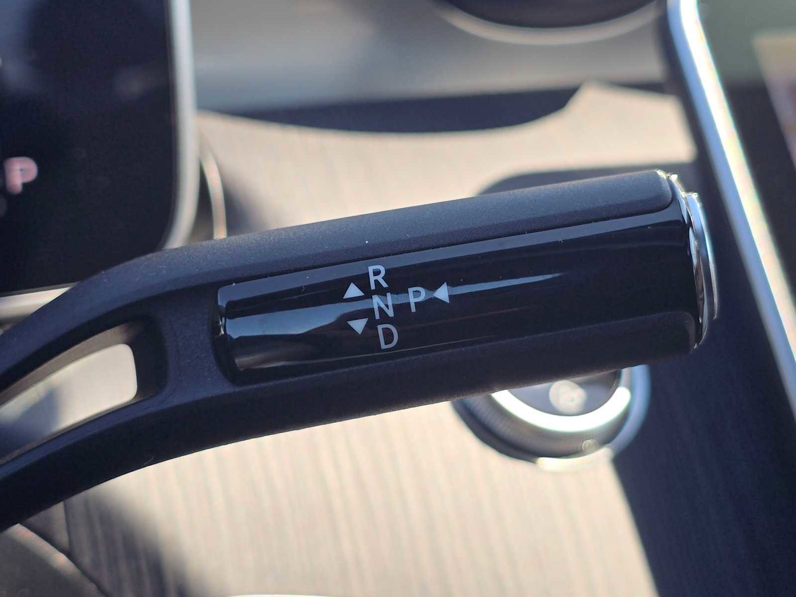 Used 2025 Mercedes-Benz C 300 4MATIC Sedan image 34