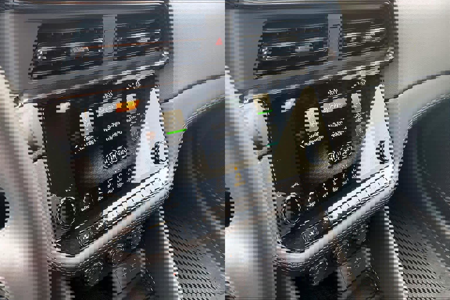 Used 2024 Nissan Z Performance w/ Heritage Edition image 23