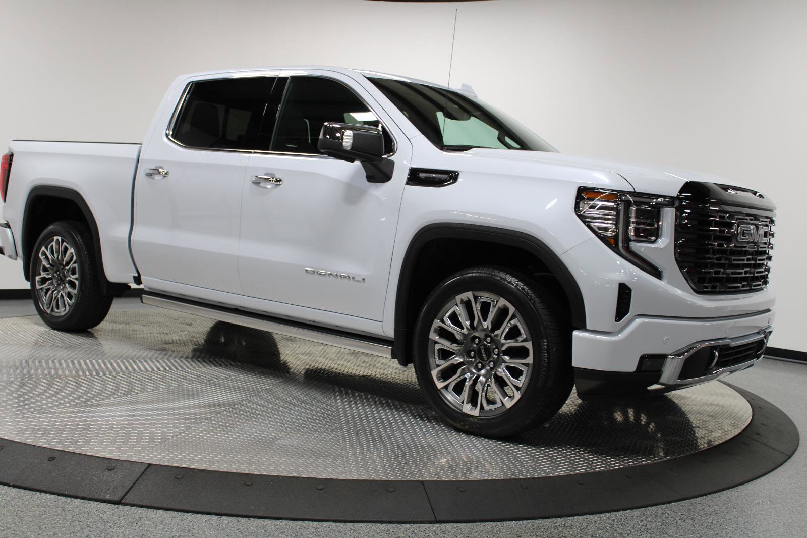 New 2026 GMC Sierra 1500 Denali Ultimate image 13