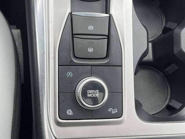 Used 2021 Ford Explorer XLT w/ Equipment Group 202A image 31