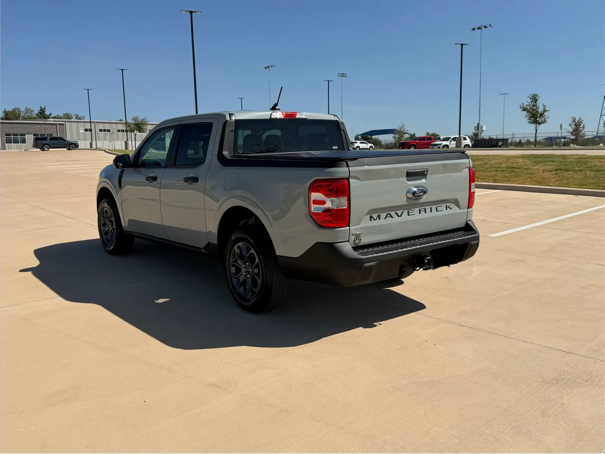 Used 2022 Ford Maverick XL FWD image 5