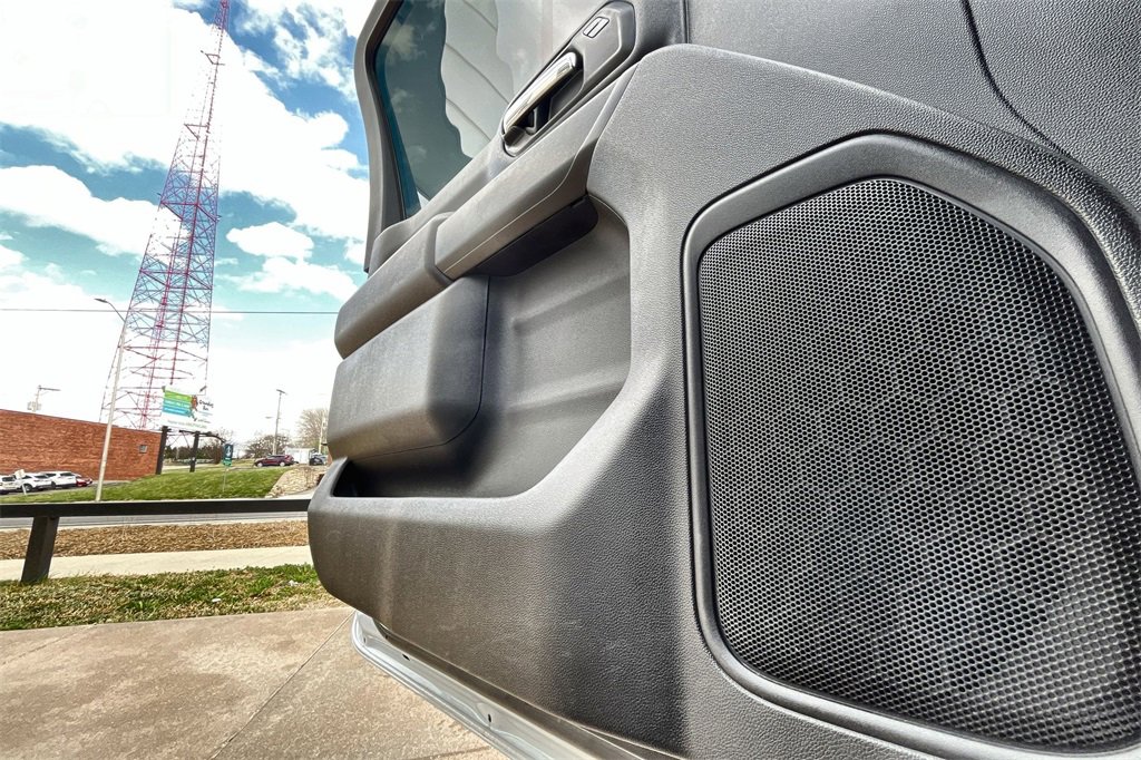 Used 2024 GMC Sierra 2500 Pro w/ Convenience Package image 17