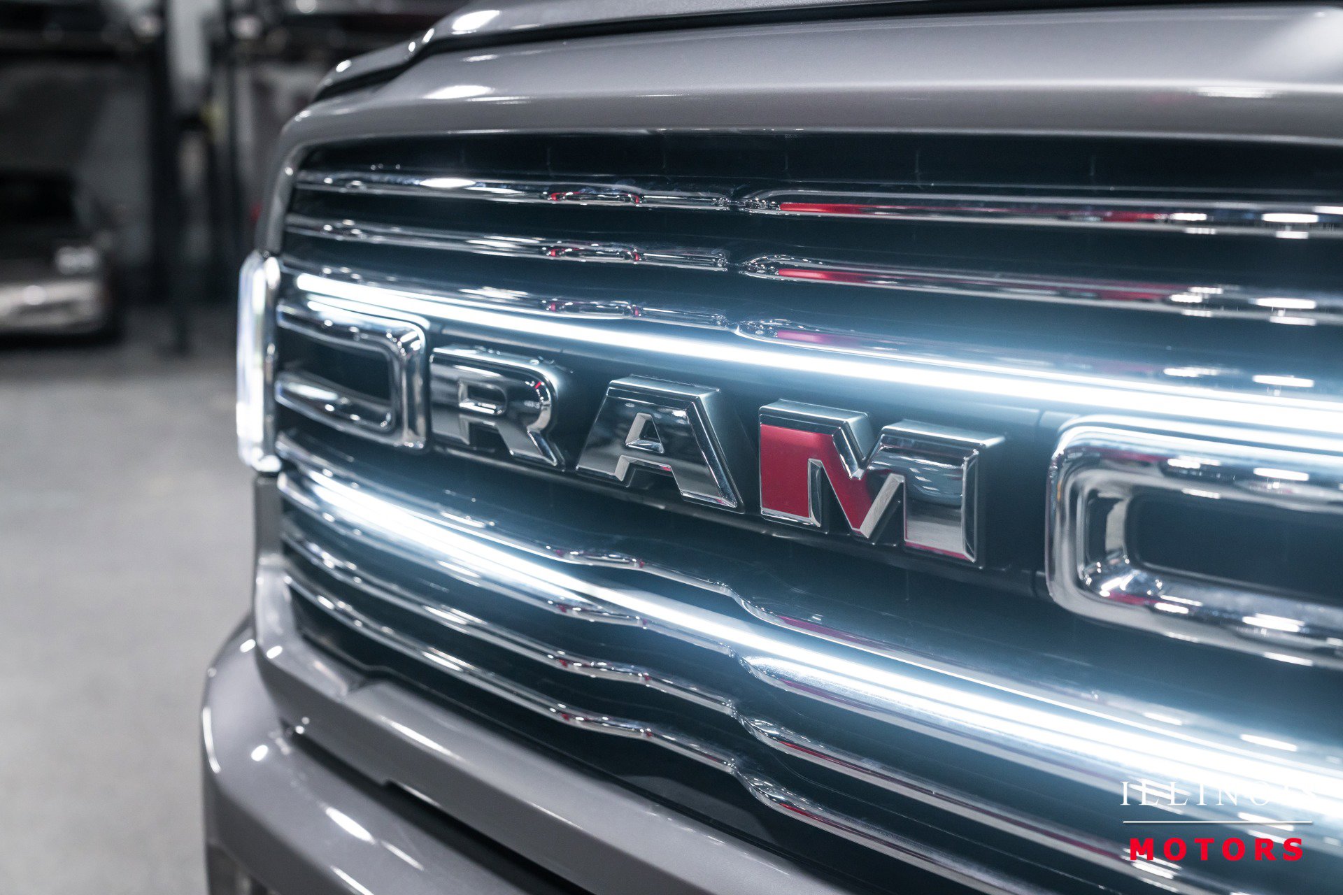 Used 2024 RAM 2500 Laramie AWD/4WD image 13