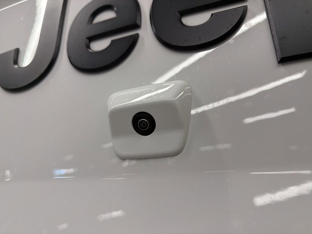 New 2026 Jeep Gladiator Sport image 7