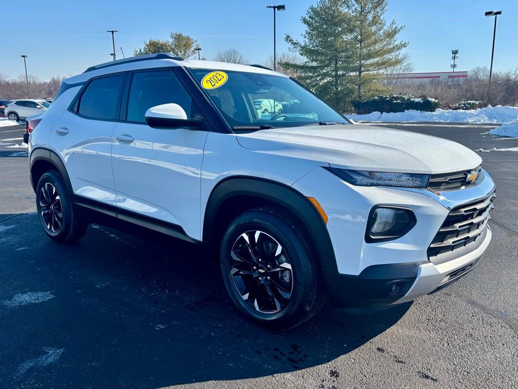 Used 2023 Chevrolet TrailBlazer LT w/ Convenience Package image 9