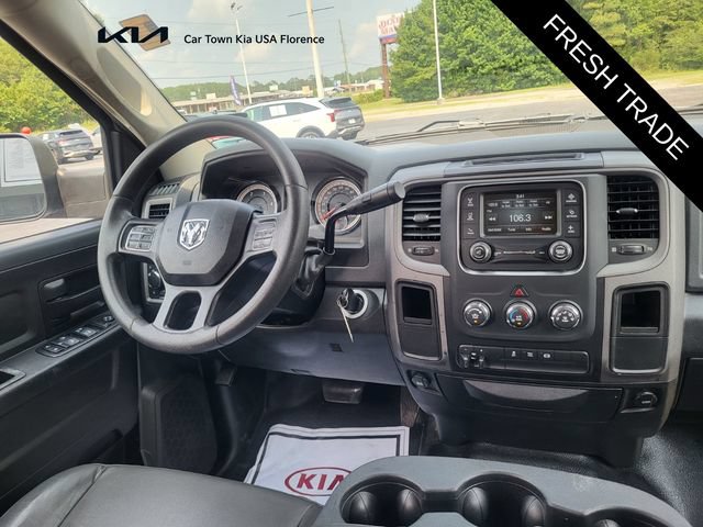 Used 2018 RAM 2500 Tradesman w/ Chrome Appearance Group RWD image 15