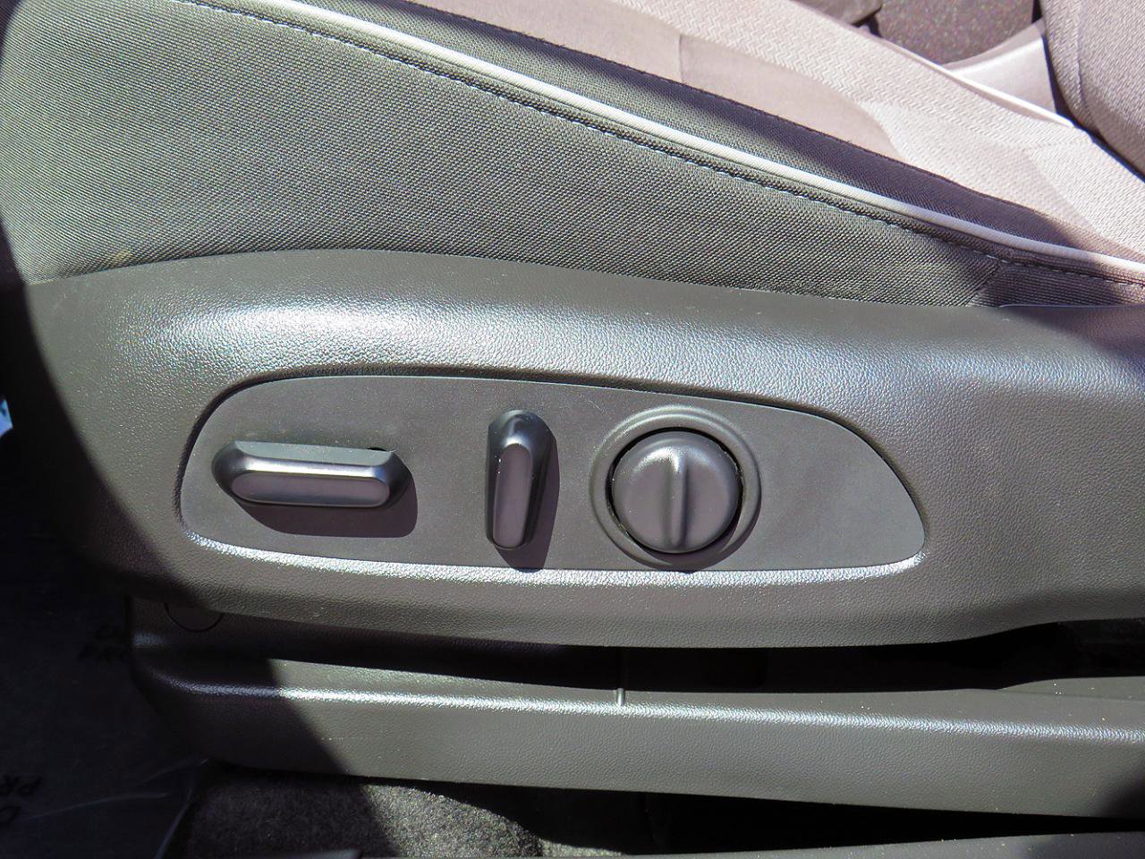 Used 2021 Chevrolet TrailBlazer LT w/ Convenience Package image 35