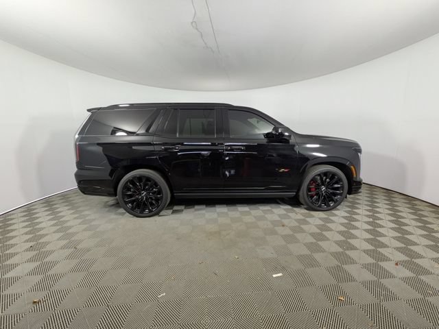 Certified 2025 Cadillac Escalade V w/ LPO, ONYX Package AWD/4WD image 42