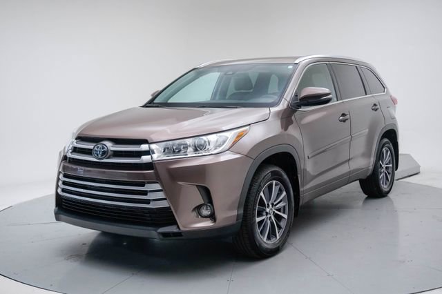 Used 2018 Toyota Highlander XLE w/ Protection Package #3