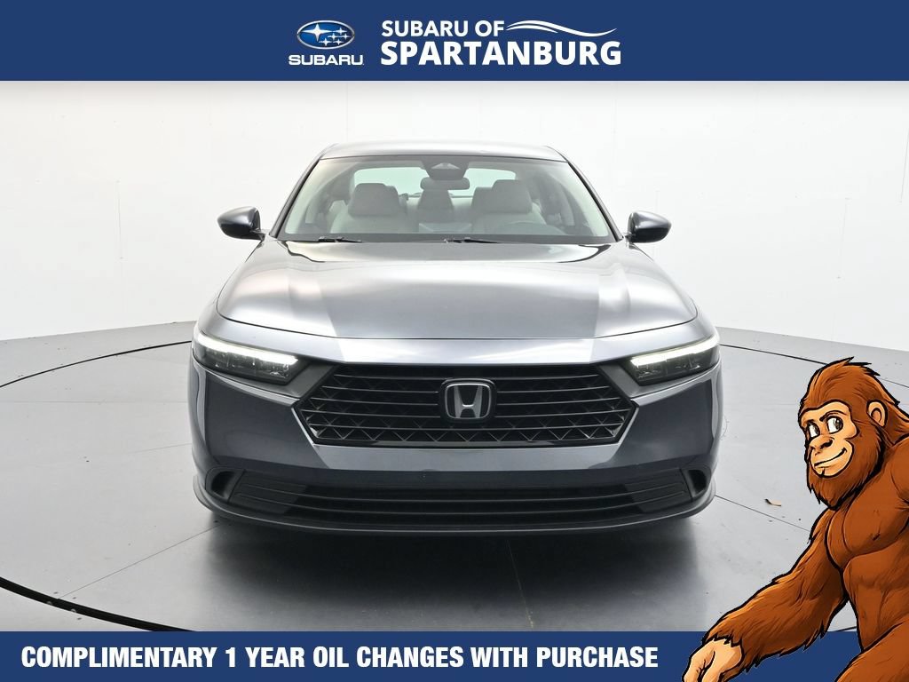 Used 2023 Honda Accord LX video 2