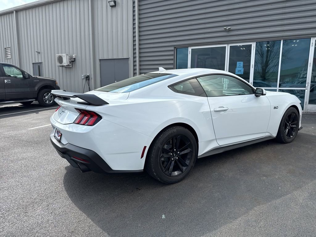 Used 2025 Ford Mustang GT image 5