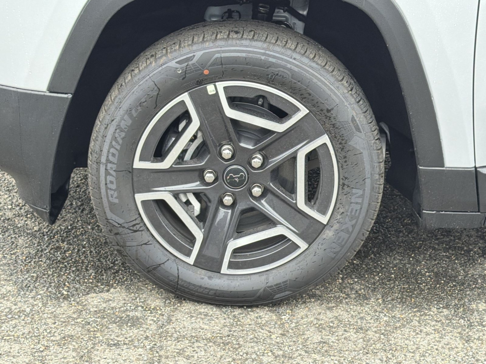 New 2026 Jeep Cherokee Laredo AWD/4WD image 12