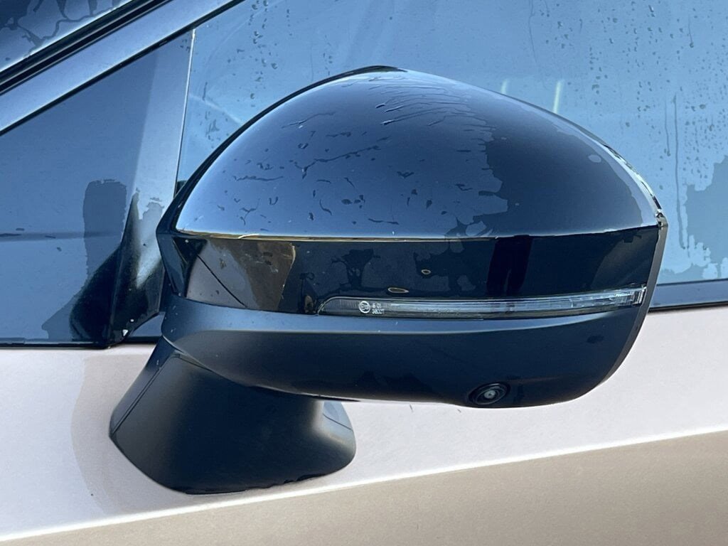 Used 2023 Nissan Ariya image 31