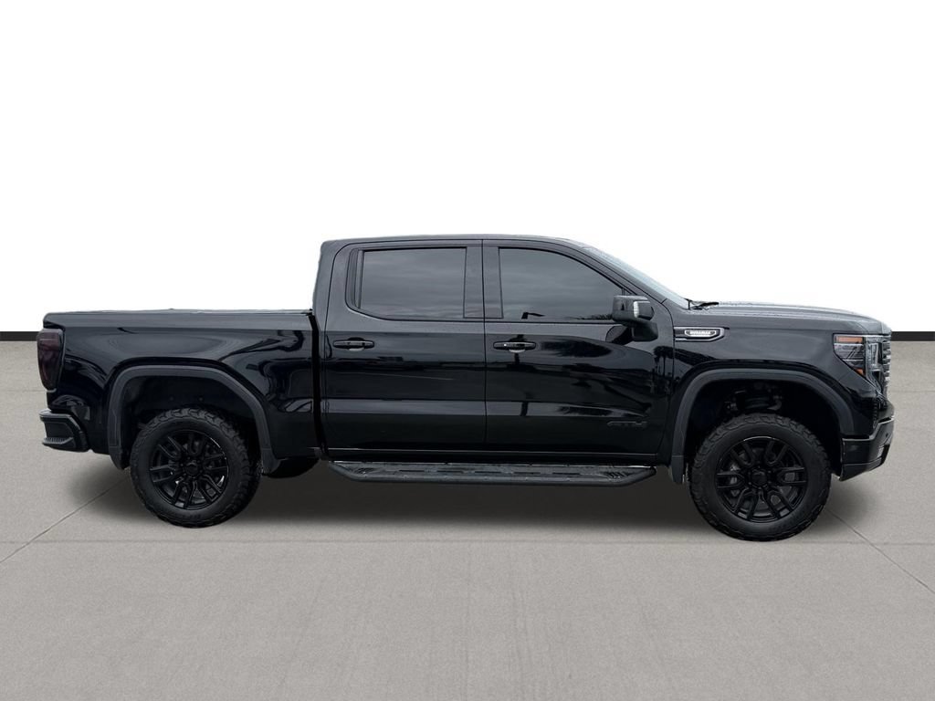 Used 2024 GMC Sierra 1500 AT4 w/ AT4 Premium Package AWD/4WD image 4