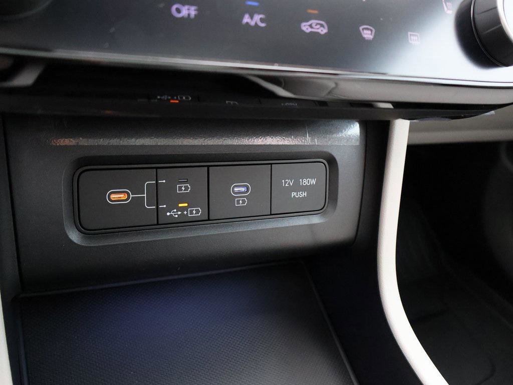 New 2025 Hyundai Tucson SEL image 39