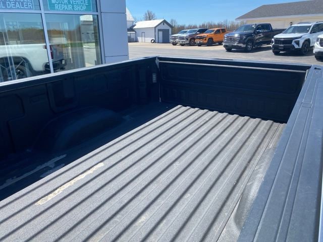 Used 2024 Chevrolet Silverado 2500 Custom w/ Snow Plow Prep/Camper Package AWD/4WD image 18