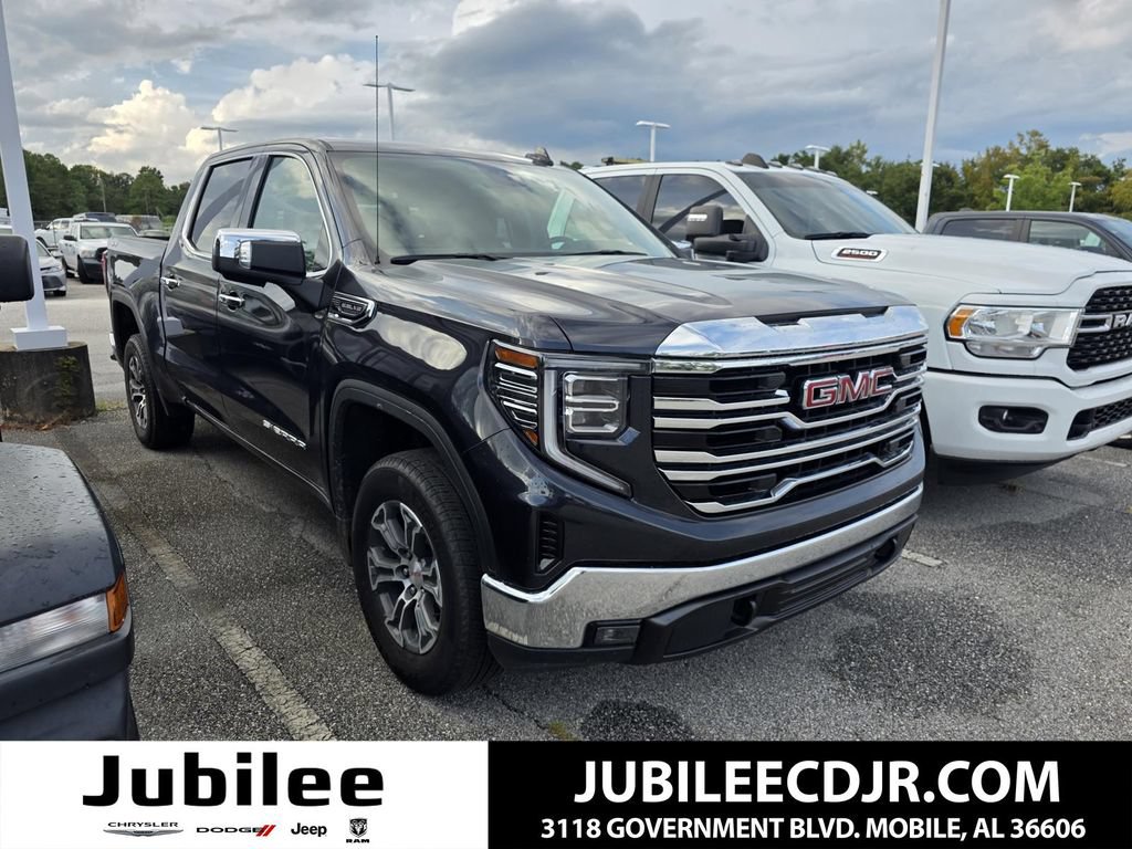 Used 2026 GMC Sierra 1500 SLT AWD/4WD image 1