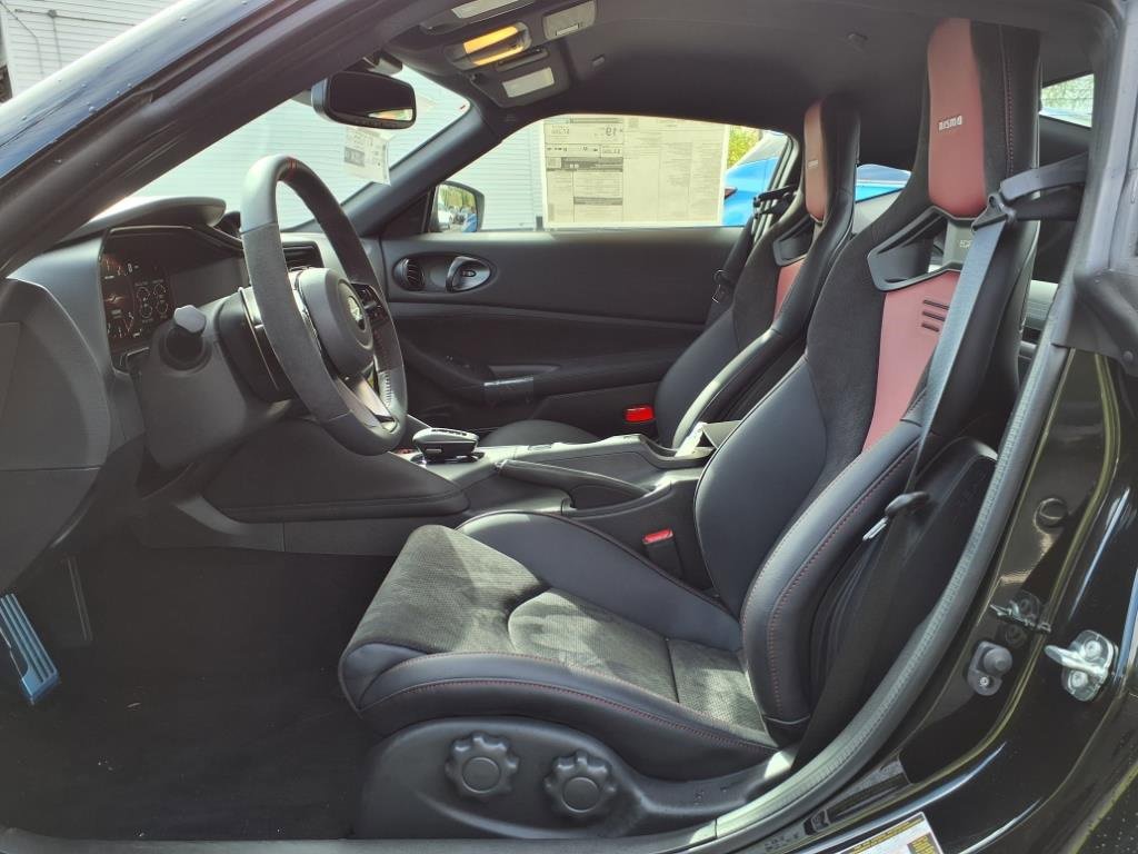 New 2025 Nissan Z NISMO w/ Floor Mat Package image 12