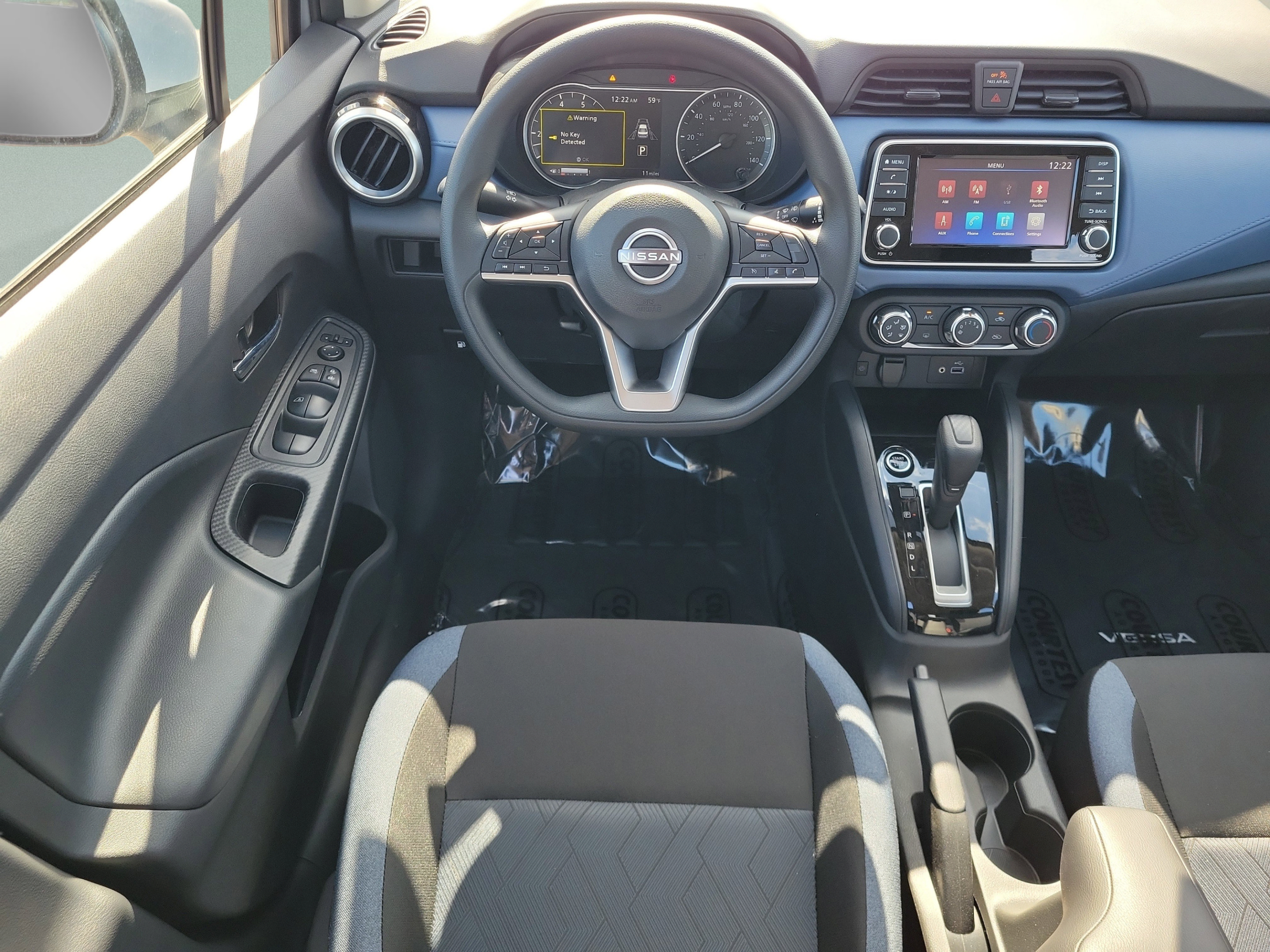 New 2025 Nissan Versa SV w/ Trunk Package FWD image 13