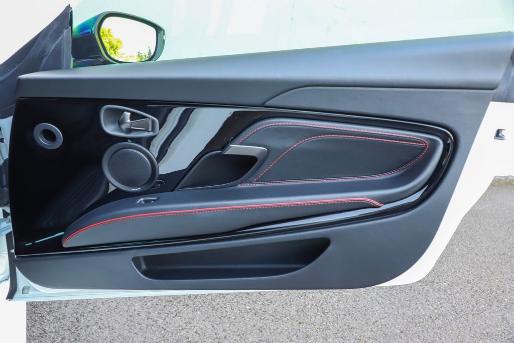 Used 2019 Aston Martin DBS Superleggera RWD image 61