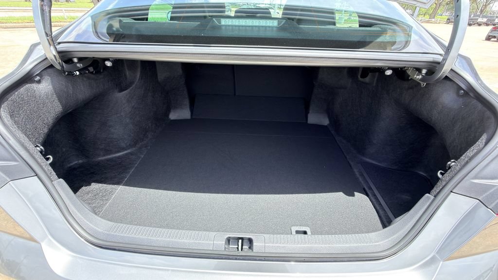 Certified 2026 Toyota Camry SE FWD image 27