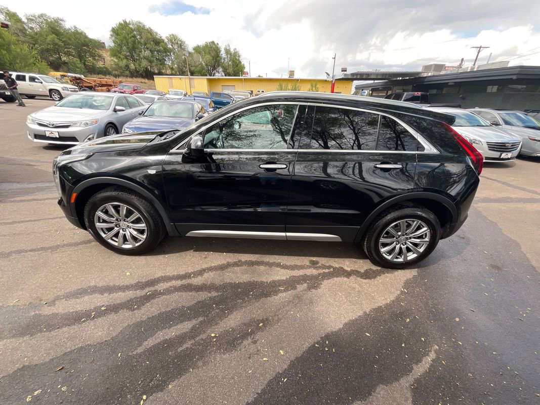 Used 2019 Cadillac XT4 Premium Luxury AWD/4WD image 4
