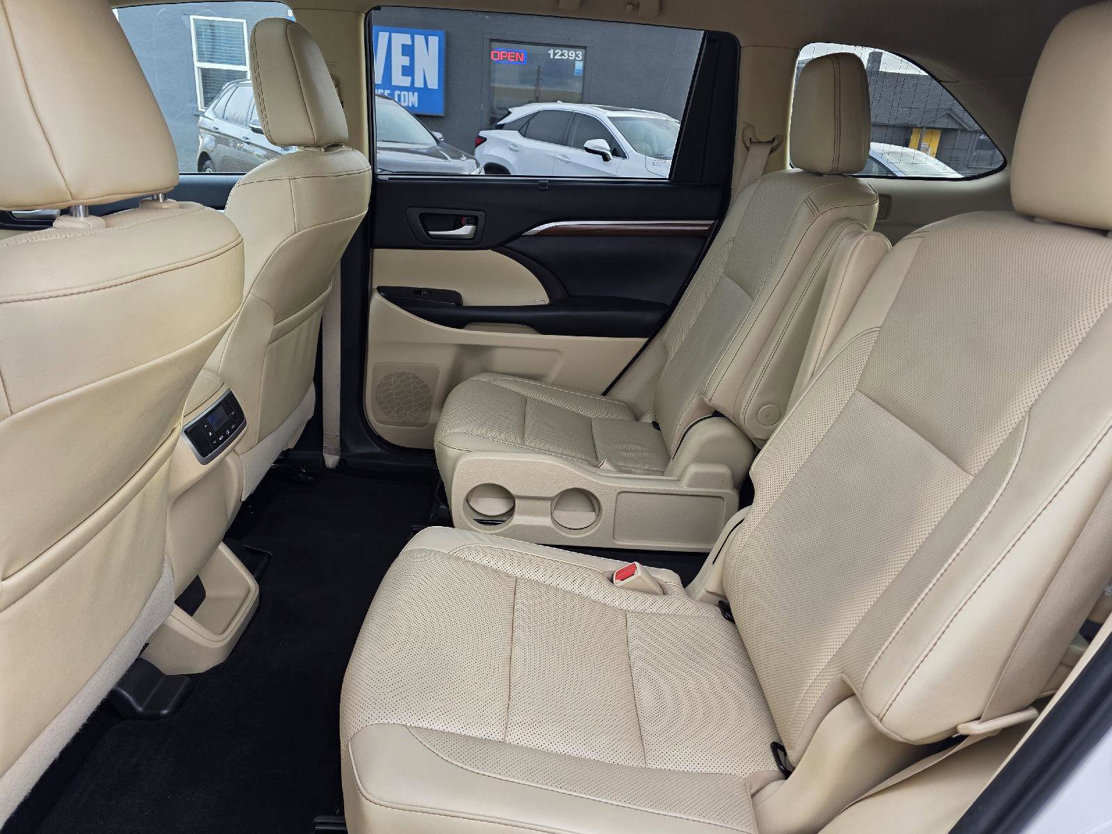 Used 2019 Toyota Highlander Limited image 37